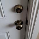 Double cylinder dead bolt