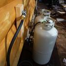15 ft. flex hose connects regulator to iron pipe